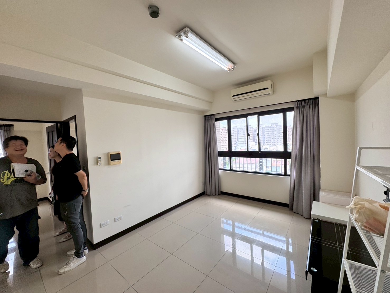 造型天花與燈具配置圖片-3